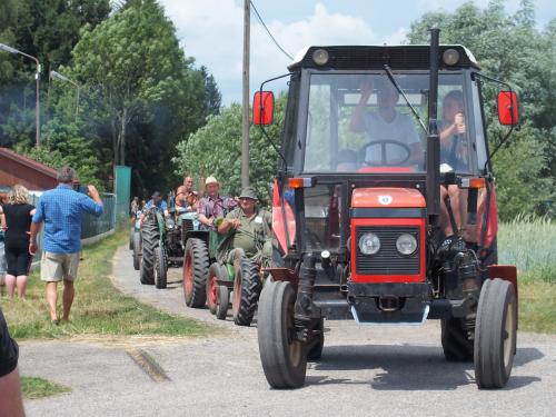 Zábrodské traktory a veteráni (2.6.2018)